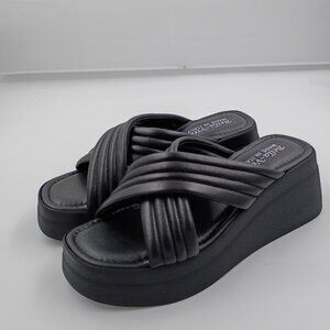 Bella Vita Made in Italy Women's Maz-Italy Platform Sandal Wedge, Black, 9